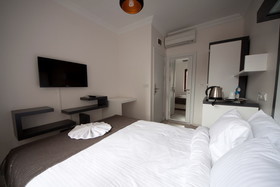 Platine Hotels & Suites