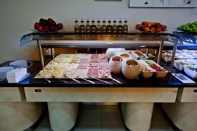 Ramada by Wyndham Istanbul Pera