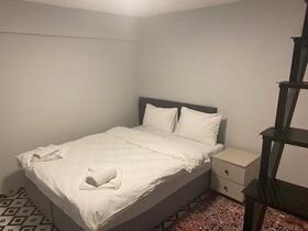 The Red Suite 29