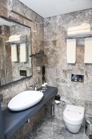 The Time Hotel Old City