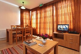 Three Apples Suites and Hotel