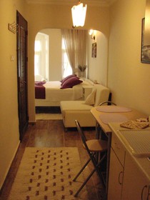 Tom Square Boutique Hotel