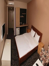 Pin Suit Istanbul
