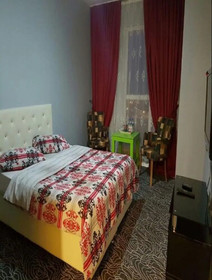 Pin Suit Istanbul