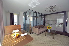 Upsuites Hotel