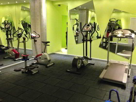 Upsuites Hotel