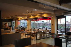 Upsuites Hotel