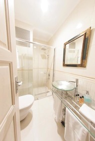 Villa Pera Suite Hotel