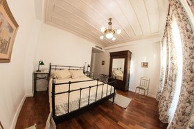 Villa Pera Suite Hotel