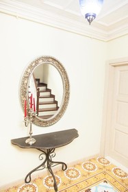 Villa Pera Suite Hotel