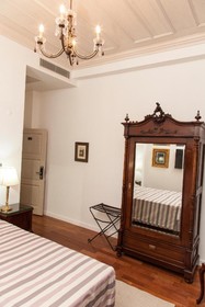 Villa Pera Suite Hotel