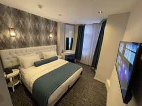 Weingart Port Hotel