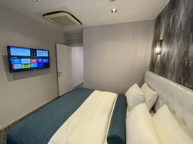 Weingart Port Hotel