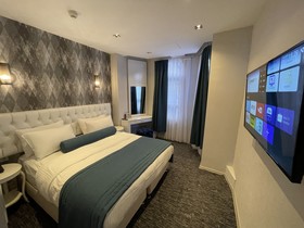 Weingart Port Hotel