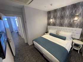 Weingart Port Hotel