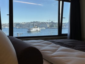 Weingart Port Hotel
