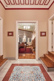 White Palace Old City Boutique Hotel