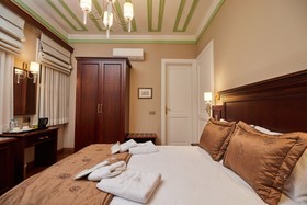 White Palace Old City Boutique Hotel
