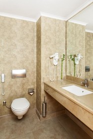 WOW Airport Hotel
