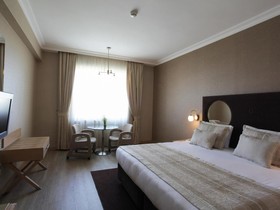 WOW Airport Hotel
