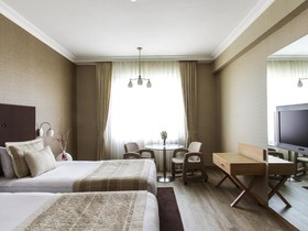 WOW Airport Hotel
