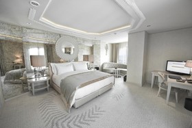 Wyndham Grand Istanbul Kalamis Marina Hotel