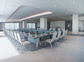Wyndham Grand Istanbul Kalamis Marina Hotel