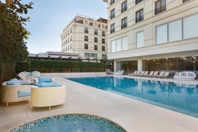 Wyndham Grand Istanbul Kalamis Marina Hotel