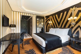 Wyndham Grand Istanbul Kalamis Marina Hotel