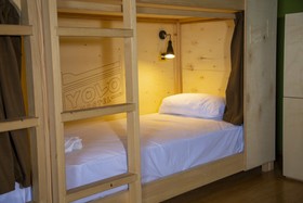 Yolo Hostel