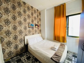 Zeus Convenient Suit Istanbul