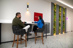 Zoom Hotel