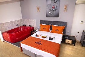 Zoom Hotel