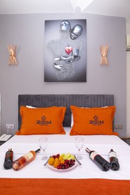 Zoom Hotel