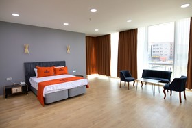 Zoom Hotel