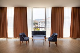 Zoom Hotel