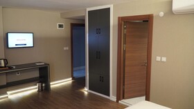 Bloom Suite Kesan