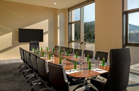 DoubleTree by Hilton Manisa