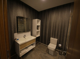 Golden Rose Deluxe Hotel
