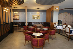 Golden Rose Deluxe Hotel