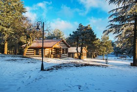 Spil Dagi Orman Köskleri