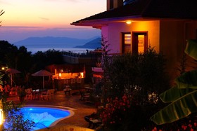 Mandarin & Mango Otel