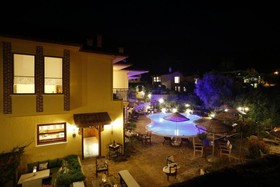 Mandarin & Mango Otel