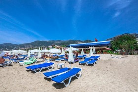 Alanya Ögretmen Evi