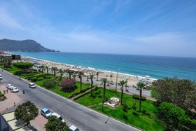 Alanya Ögretmen Evi