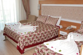 Hedef Beach Resort & Spa