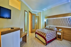 Hedef Beach Resort & Spa