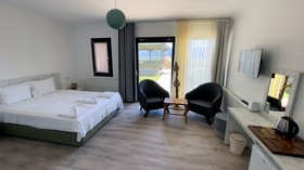 Beacon Hill Suites