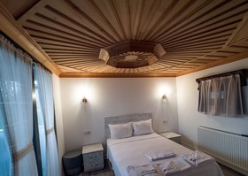 Beacon Hill Suites