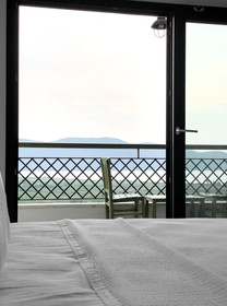 Beacon Hill Suites